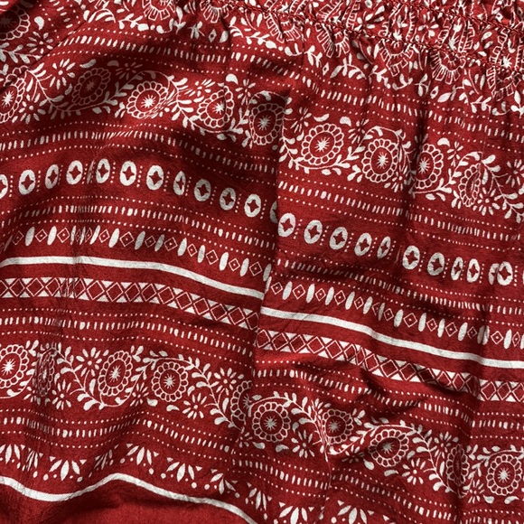 Off Shoulder Blouse - Picture 3 of 5